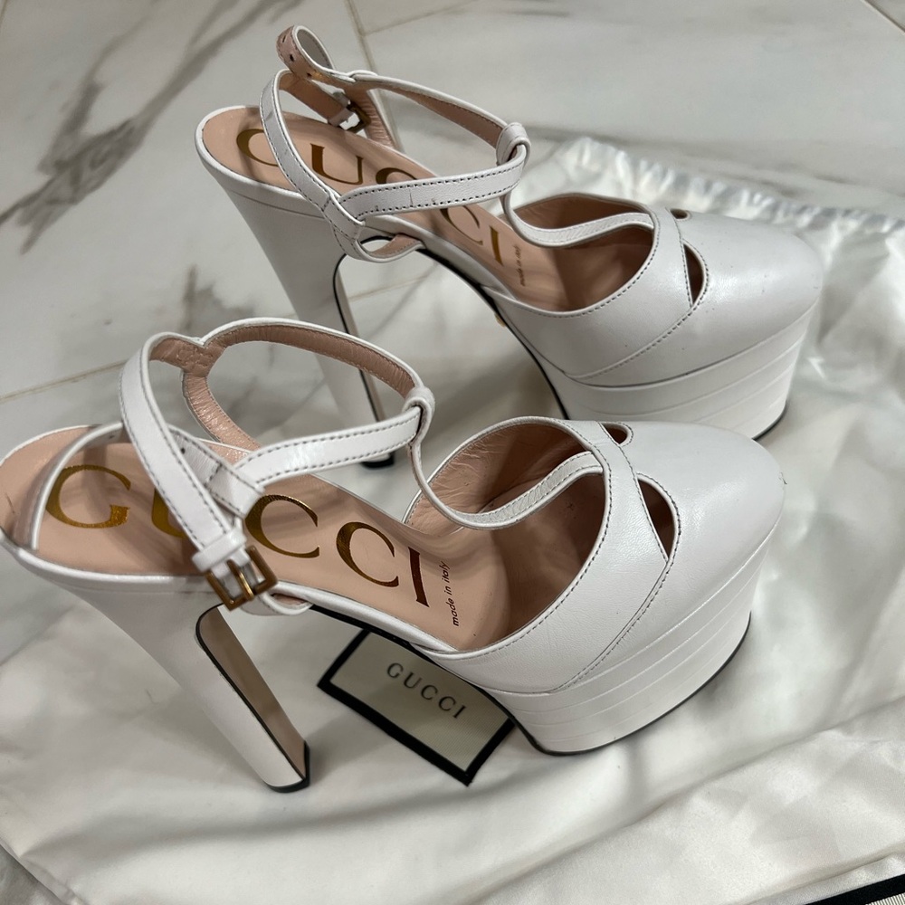 Gucci Leather Platform Pump in White - Picture 9 of 9